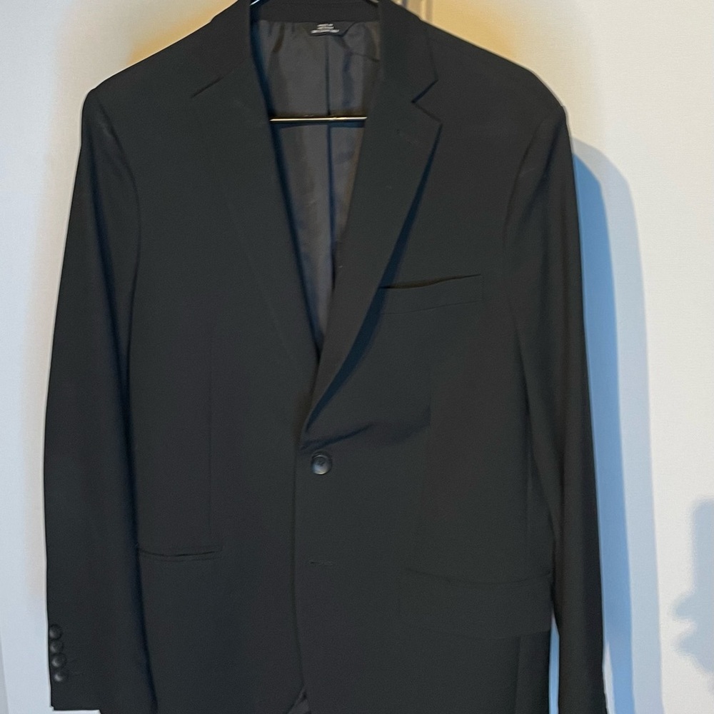 Haggar slim fit blazer. Great condition.